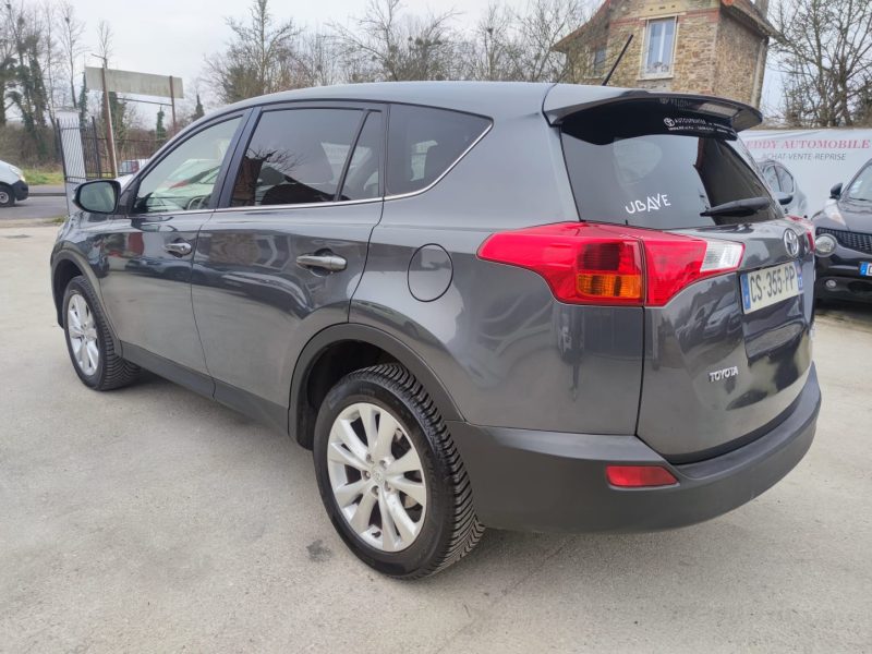 TOYOTA RAV4 Lounge 150 D-4D AWD