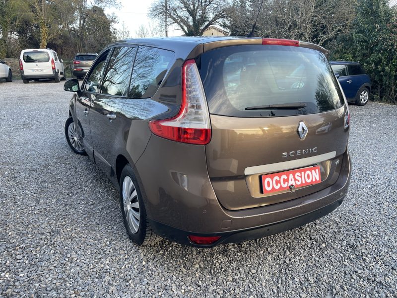 RENAULT GRAND SCENIC III 2009