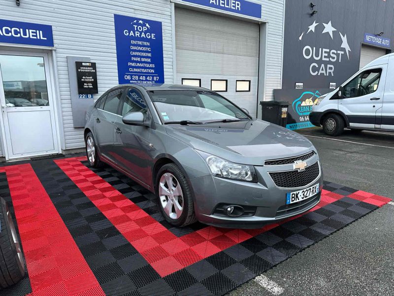 CHEVROLET CRUZE (J300) 2011