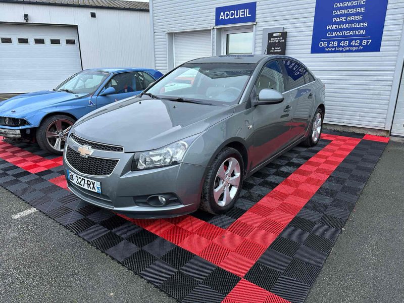 CHEVROLET CRUZE (J300) 2011