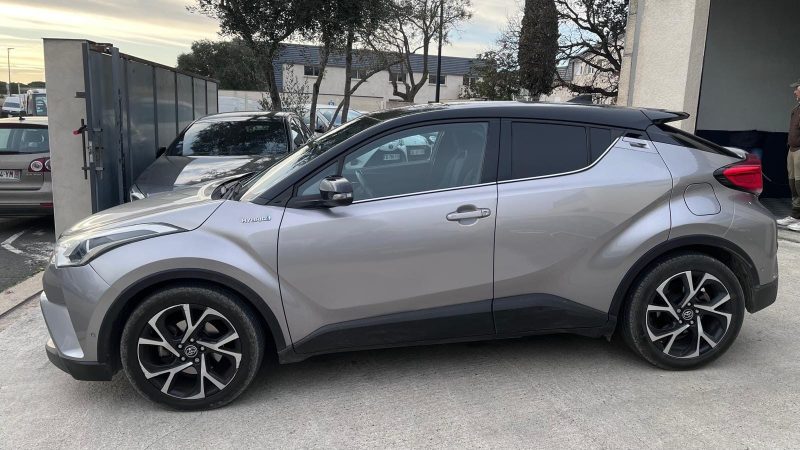 TOYOTA C-HR 2017