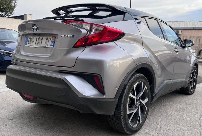 TOYOTA C-HR 2017