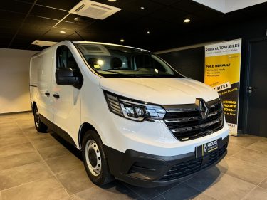 RENAULT TRAFIC 2022