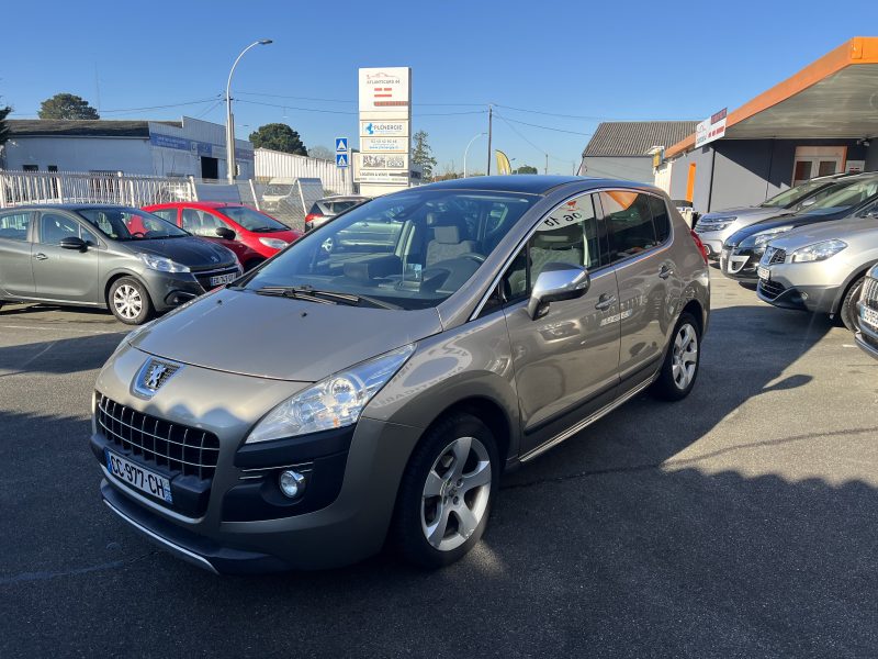 PEUGEOT 3008 2012