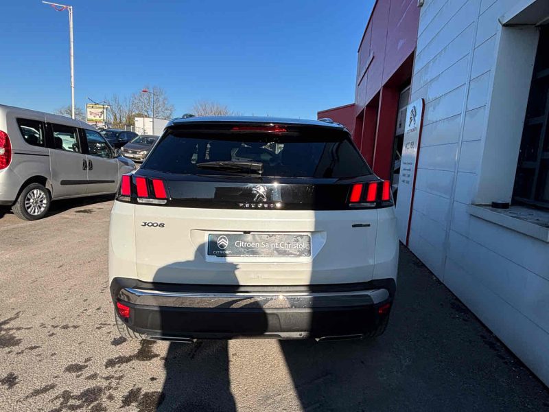 PEUGEOT 3008 2017