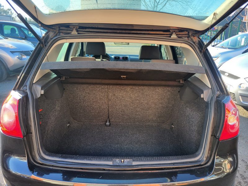 VOLKSWAGEN GOLF V 2006