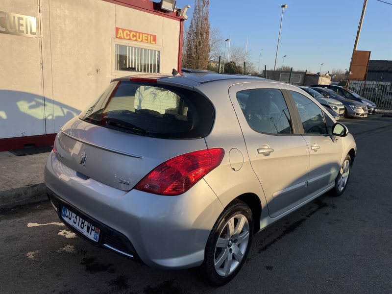 PEUGEOT 308 2012