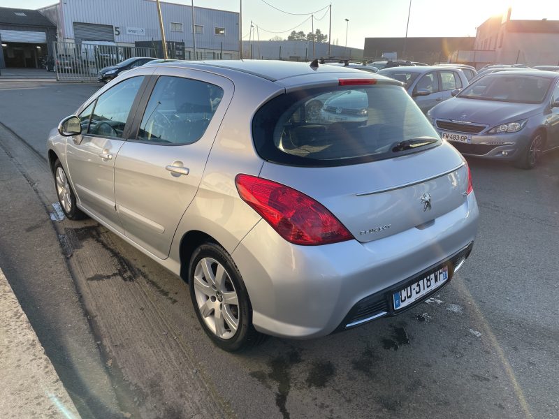 PEUGEOT 308 2012