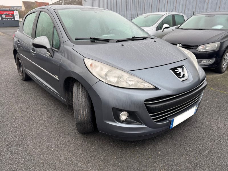 PEUGEOT 207 2010