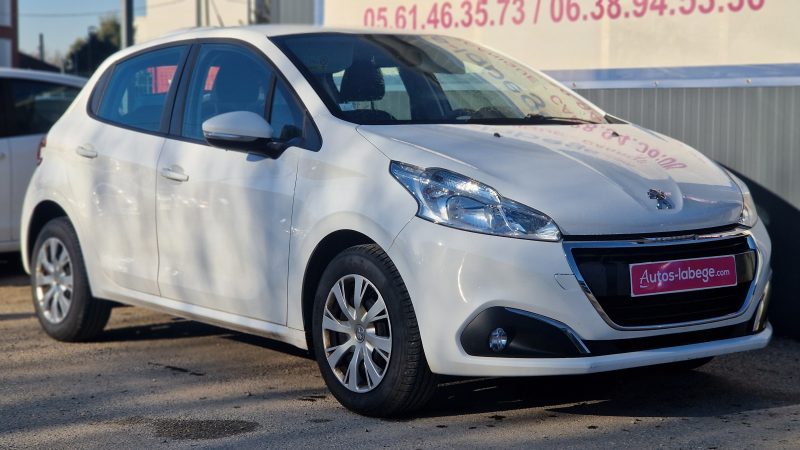 PEUGEOT 208 2019