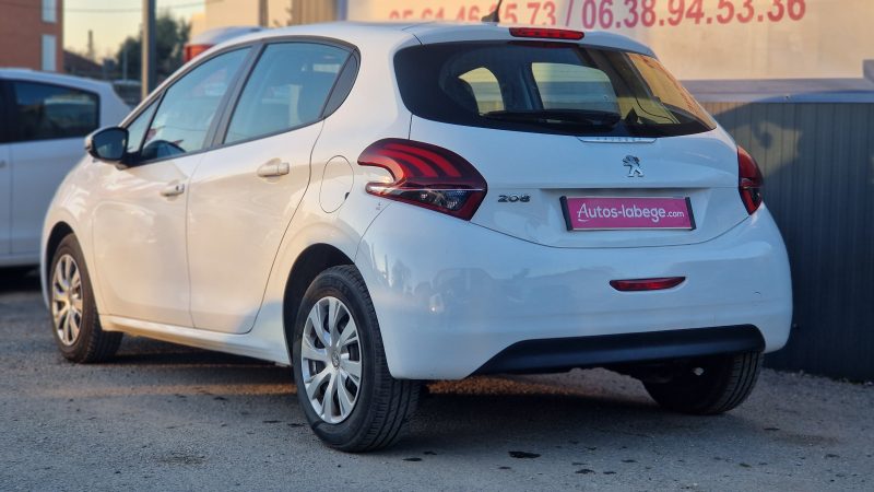 PEUGEOT 208 2019