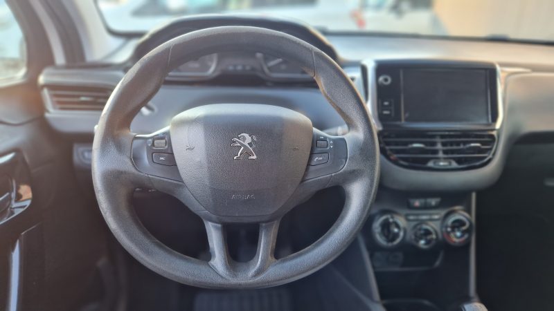 PEUGEOT 208 2019