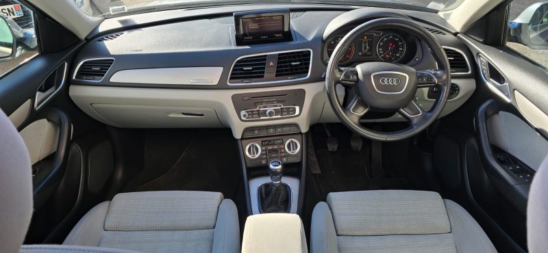 Audi Q3 Quattro RHD 2.0l TDI 140ch BVM 6 Ambition Luxe, *Crit'Air 2*, *RHD volant à droite*, *Toit o