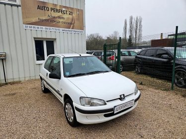 PEUGEOT 106 2000