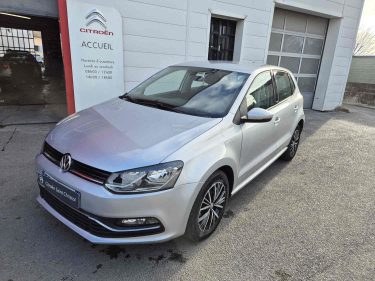 VOLKSWAGEN POLO 2016