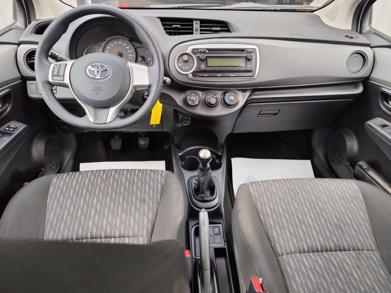 TOYOTA YARIS 2014