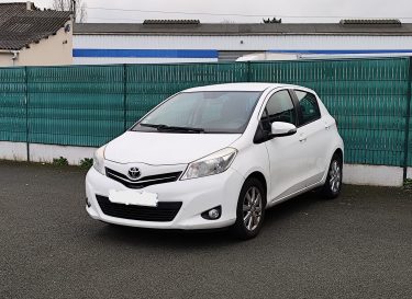 TOYOTA YARIS 2014