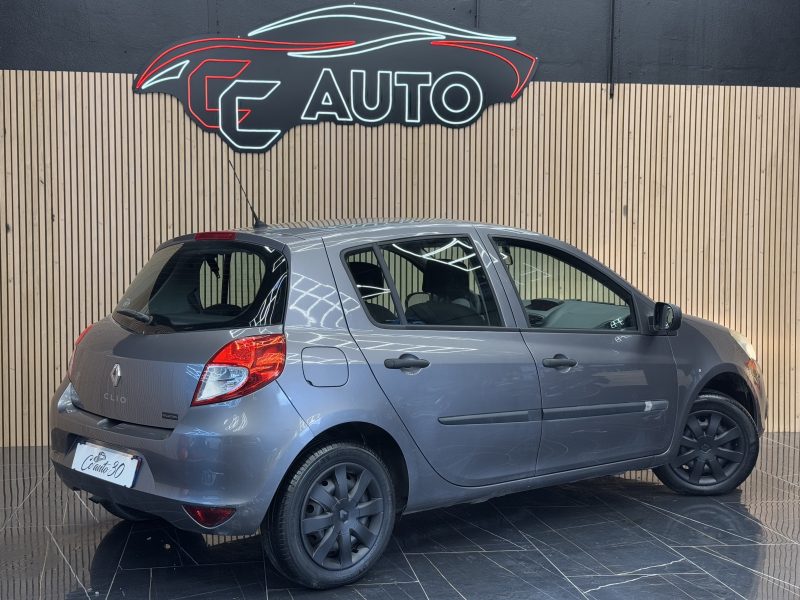 RENAULT CLIO 2013