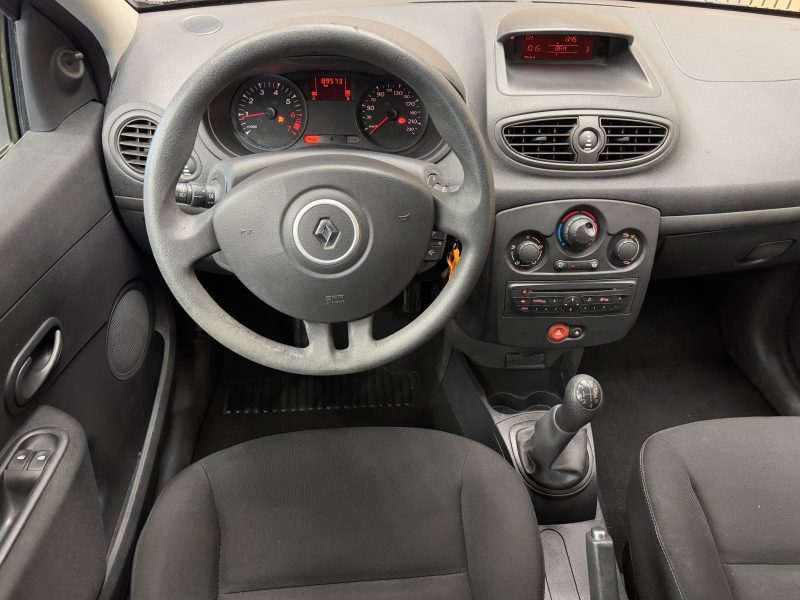 RENAULT CLIO 2013