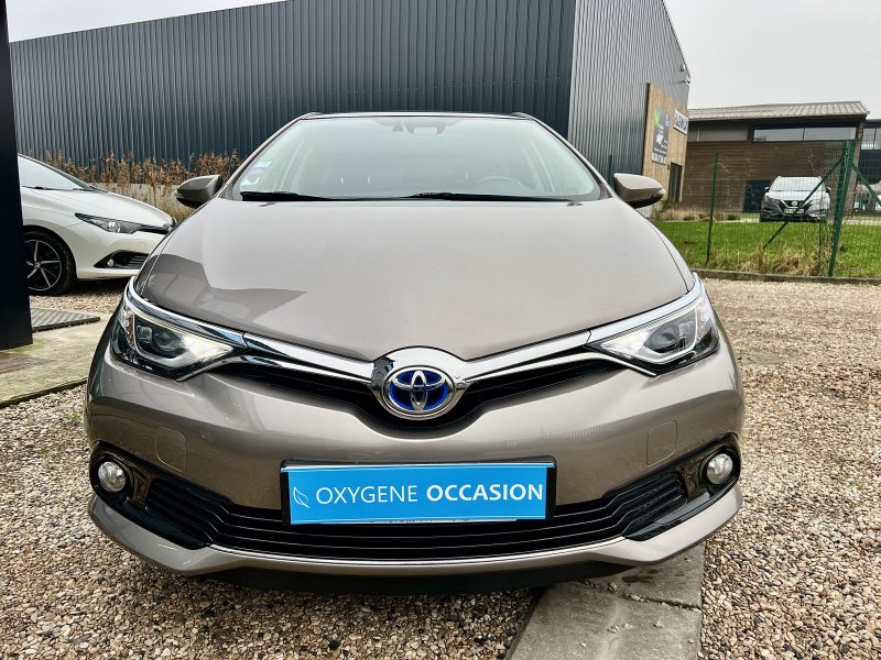 TOYOTA AURIS 136H Design PanoNav/TssLed 03/2016