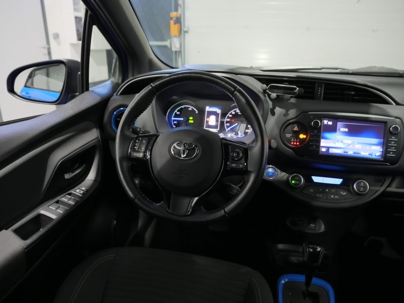 TOYOTA YARIS HYBRID 2018