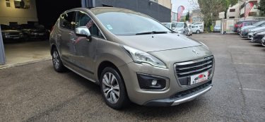 Peugeot 3008 1.6l Blue-HDI 120ch ALLURE, *Crit'Air 2*, *Toit panoramique*, *AFF Tête haute*;*Entreti