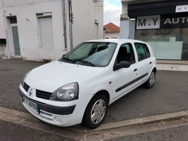 RENAULT CLIO 2001