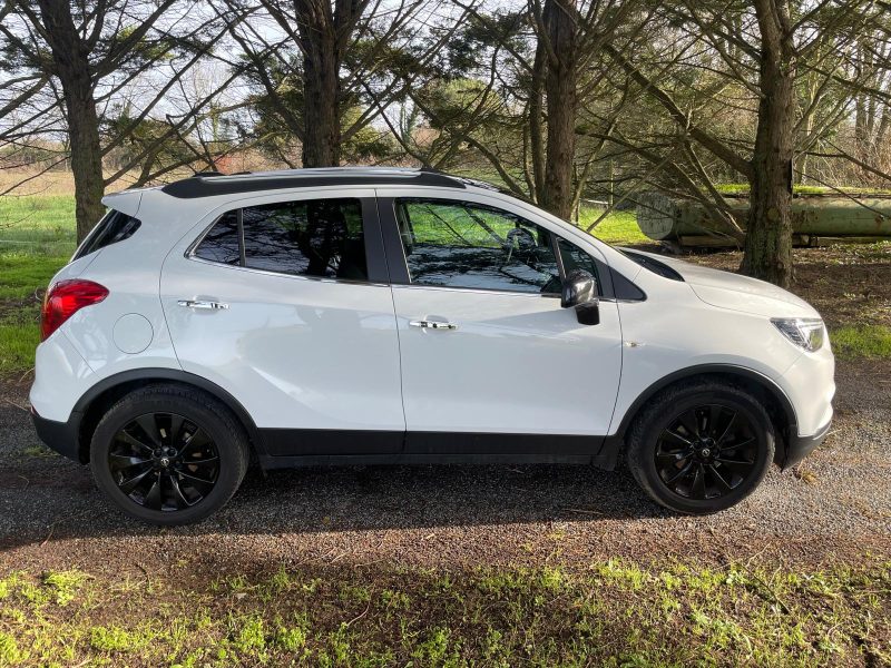 OPEL MOKKA 1.6 CDTI 136 CH  bva BLACK EDITION 