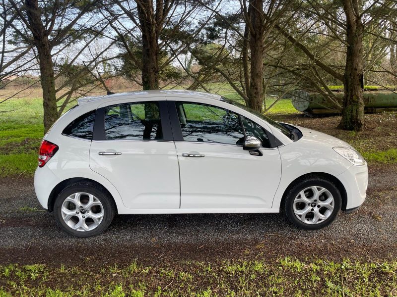 CITROEN C3 1.4 hdi 70 ch COLLECTION + DISTRI A JOUR ET EMBRAYAGE 