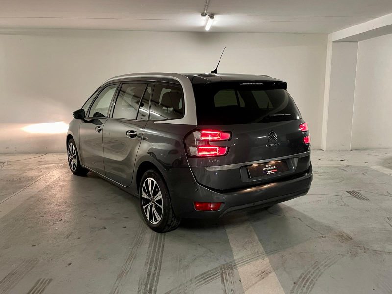 CITROEN C4 PICASSO 1.2 130 ch eat8 shine plus Distri faite 