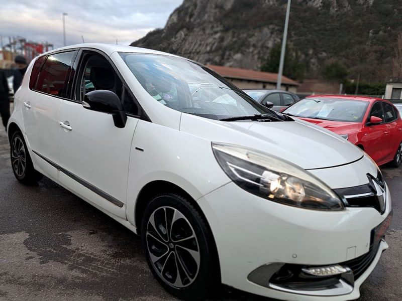 RENAULT MEGANE SCENIC 2015