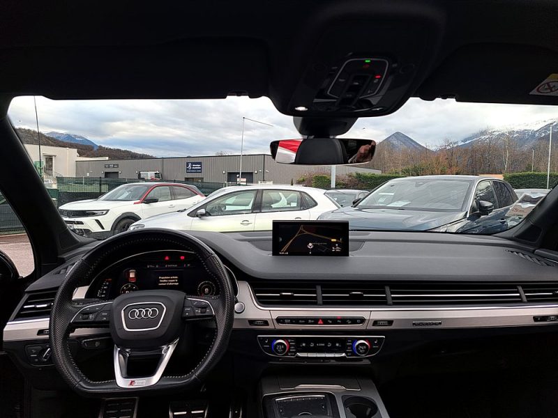 AUDI Q7 2019