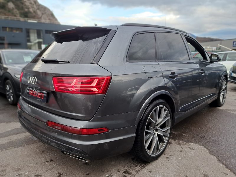 AUDI Q7 2019