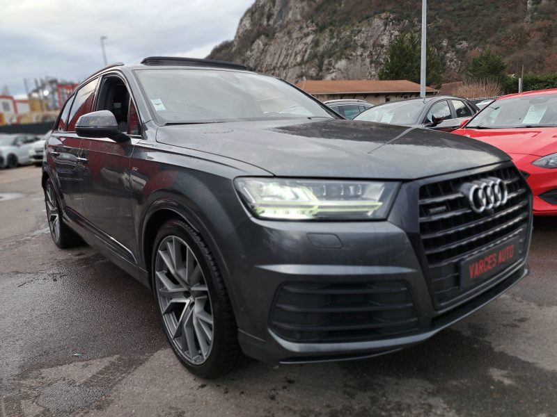 AUDI Q7 2019