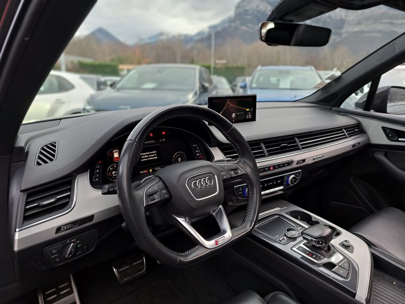 AUDI Q7 2019