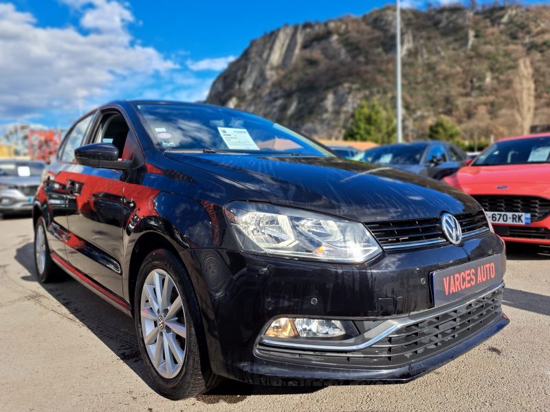 VOLKSWAGEN POLO 2015