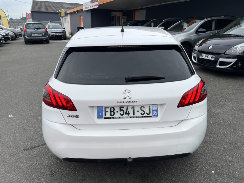 PEUGEOT 308 2018