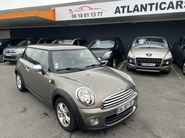 MINI COOPER ONE 2011