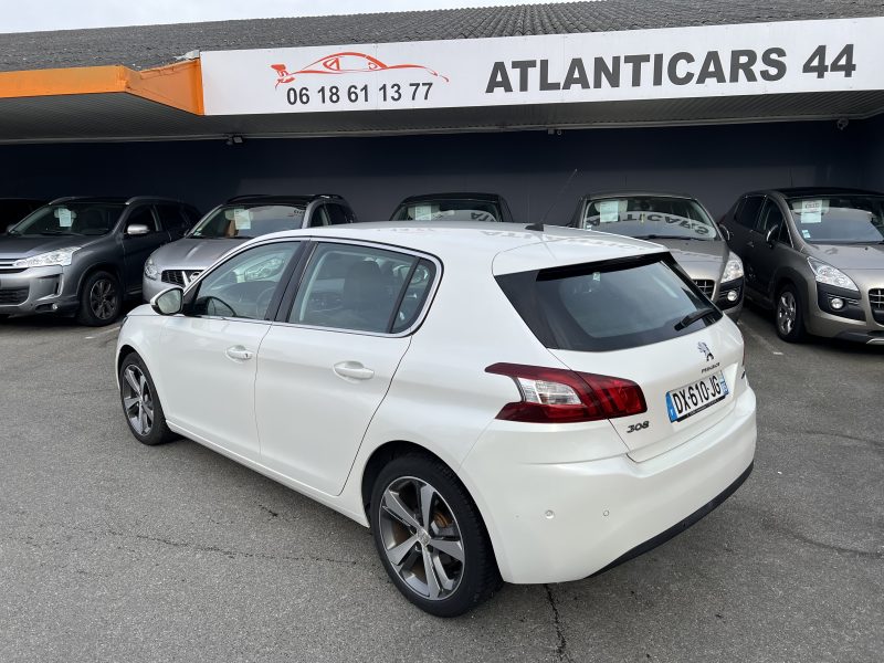 PEUGEOT 308 2015