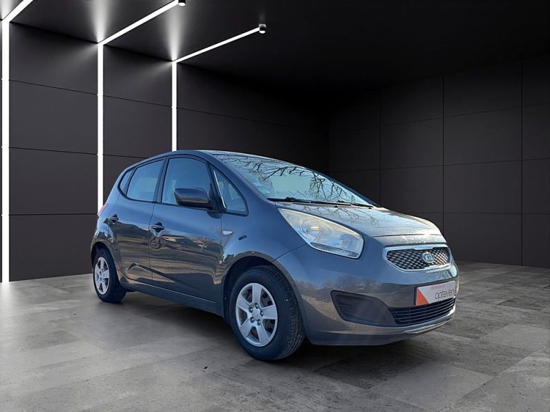 KIA VENGA 2010