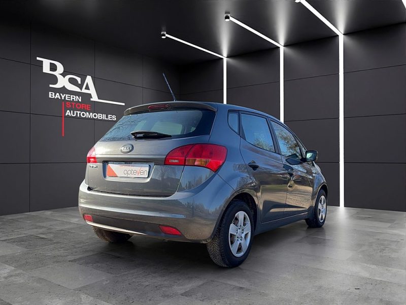 KIA VENGA 2010