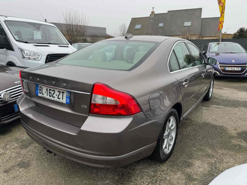 VOLVO S80 2.4 D5 185Ch