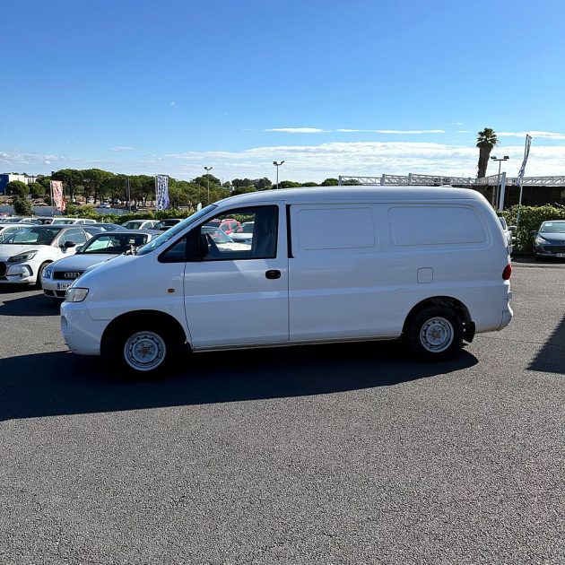 HYUNDAI H-1 2.5 TD 100ch 2003