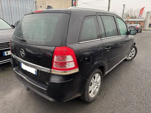 OPEL ZAFIRA 2010