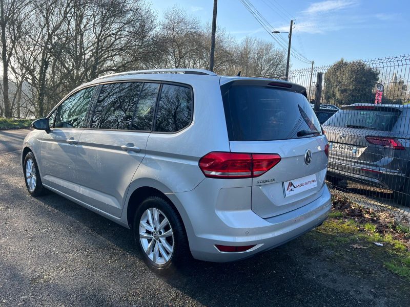 VOLKSWAGEN TOURAN 2018