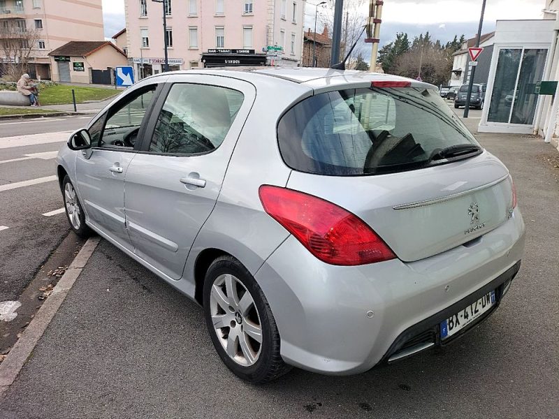 PEUGEOT 308 2011