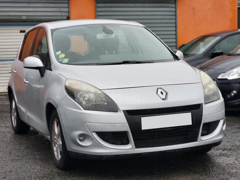 RENAULT SCENIC 3 III 2010