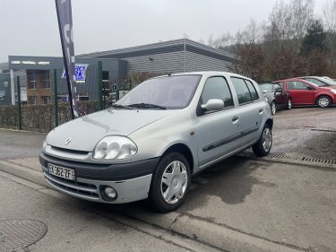 RENAULT CLIO 1.4i 75CV