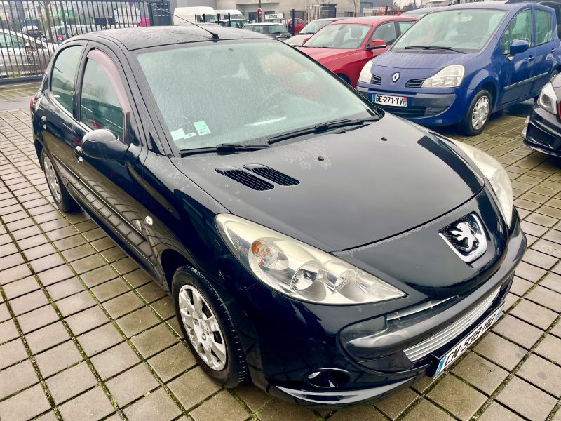 PEUGEOT 206+ 2012 (2L_, 2M_) 1.4 i (73Ch)