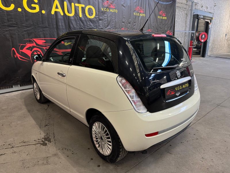 LANCIA Y YPSILON 1.3 Multijet 75 Elefantino